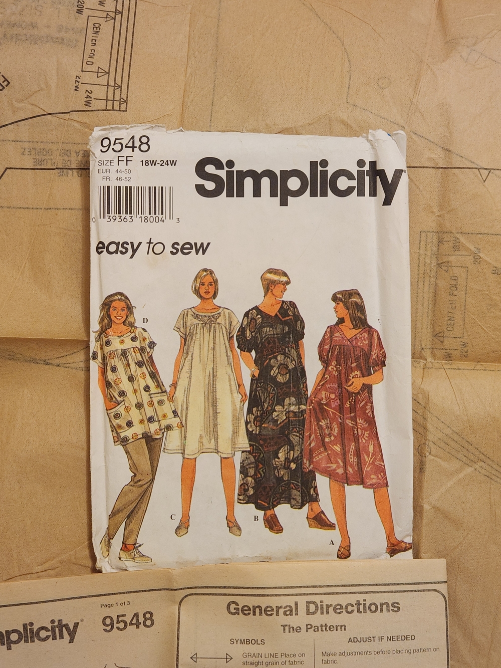 Simplicity Women's Easy-to-Sew Dress Pattern with Cream, Black, Rust Prints